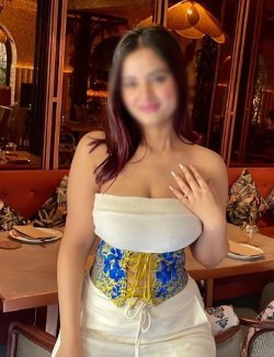 Janvi top class foreigners escorts Rajouri Garden call girl photos near Rajouri garden